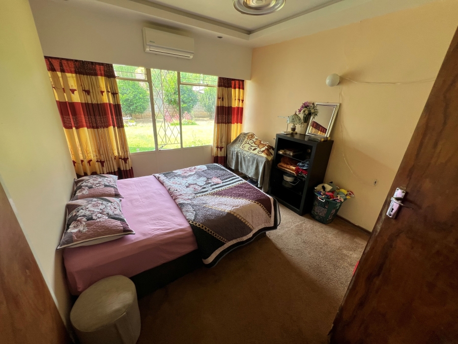 6 Bedroom Property for Sale in Irene Park North West